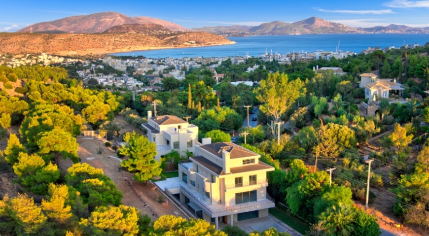 Πότε θα μειωθούν τα επιτόκια των στεγαστικών δανείων στην Ελλάδα; Μια ματιά στο 2024 και το 2025.