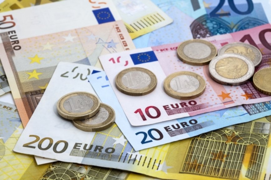 Η Ευρωπαϊκή Κεντρική Τράπεζα (ΕΚΤ) πρόκειται να συνεχίσει τη μείωση των επιτοκίων.