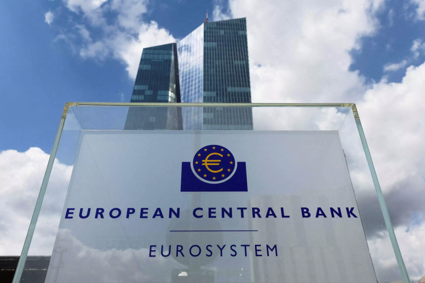 Αν η Ευρωπαϊκή Κεντρική Τράπεζα (ΕΚΤ) αυξήσει τα επιτόκια, ποια είναι η αναμενόμενη επίδραση στο ευρώ σε σχέση με άλλα νομίσματα;